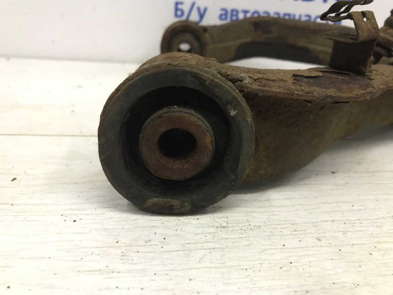 Рычаг передний верхний правый Mitsubishi Pajero Wagon 4 3.2 ДИЗЕЛЬ 4M41 2006 (б/у) Київ - зображення 3