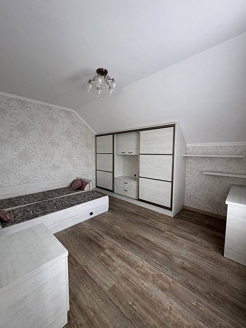 Продаж 2 поверхового будинку з меблями і ділянкою на 9.5 сотки, 150 кв. м, 4 кімнати Ровно - изображение 8