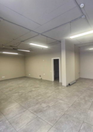 Лівобережна метро,вул Микільсько-Слобідська , ЖК Русанівська Гавань,приміщення 70м Київ