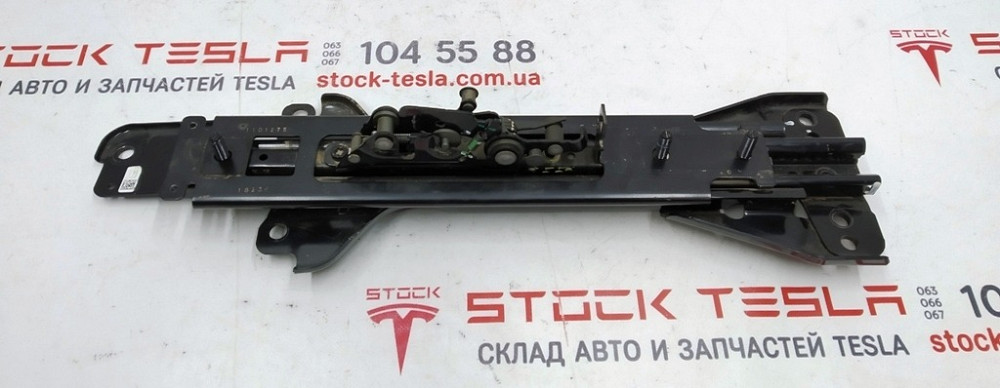 Салазка двойного левого/одинарного правого сиденья 2-го ряда левая в сборе Tesla model X 3123713-03- Киев - изображение 1