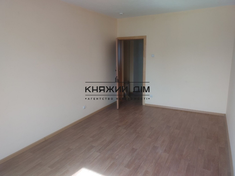 Продаж 3-х. кімнатної квартири метро Осокорки КОД 21146682 Київ - зображення 1