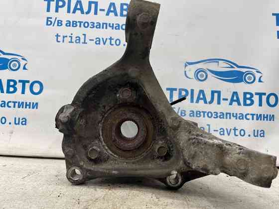 Кулак поворотный левый со ступицей Chevrolet Captiva C140 2.2 DIESEL Z22D1 2006 (б/у) Киев