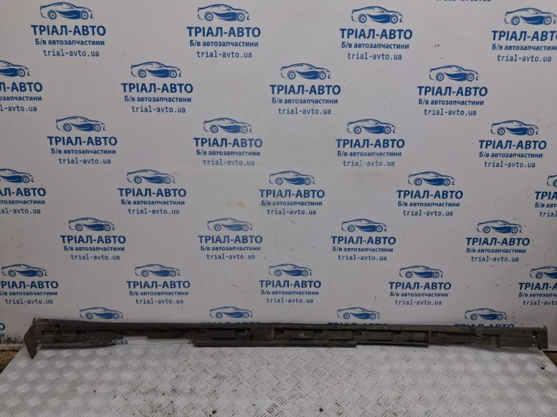 Накладка порога внешняя правая Mazda 3 BM 2.2 DIESEL 2013 (б/у) Київ - зображення 1