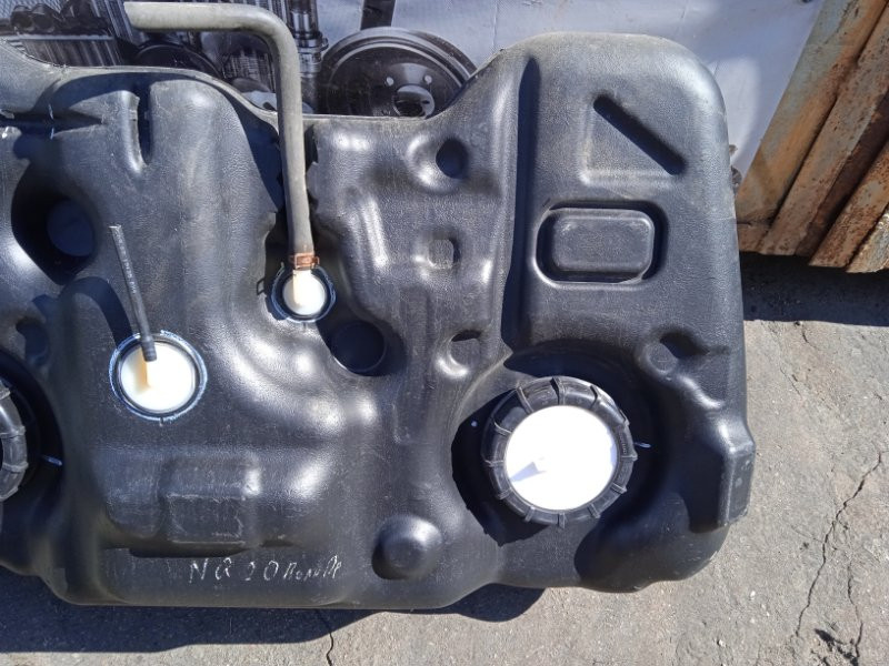 Бак топливный пластик Nissan Qashqai J10 2.0 БЕНЗИН MR20DE 2006 (б/у) Київ - зображення 3