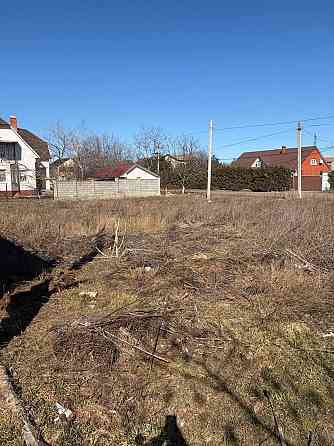 Угловой участок в фонтанке на тенистой Одесса