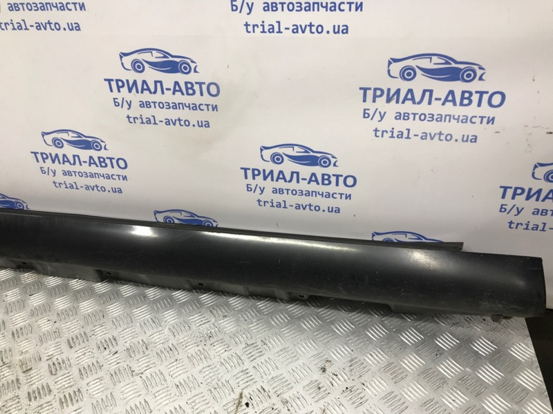 Накладка порога внешняя левая Toyota Avensis T25 1.8 БЕНЗИН 1ZZFE 2002 (б/у) Київ - зображення 3