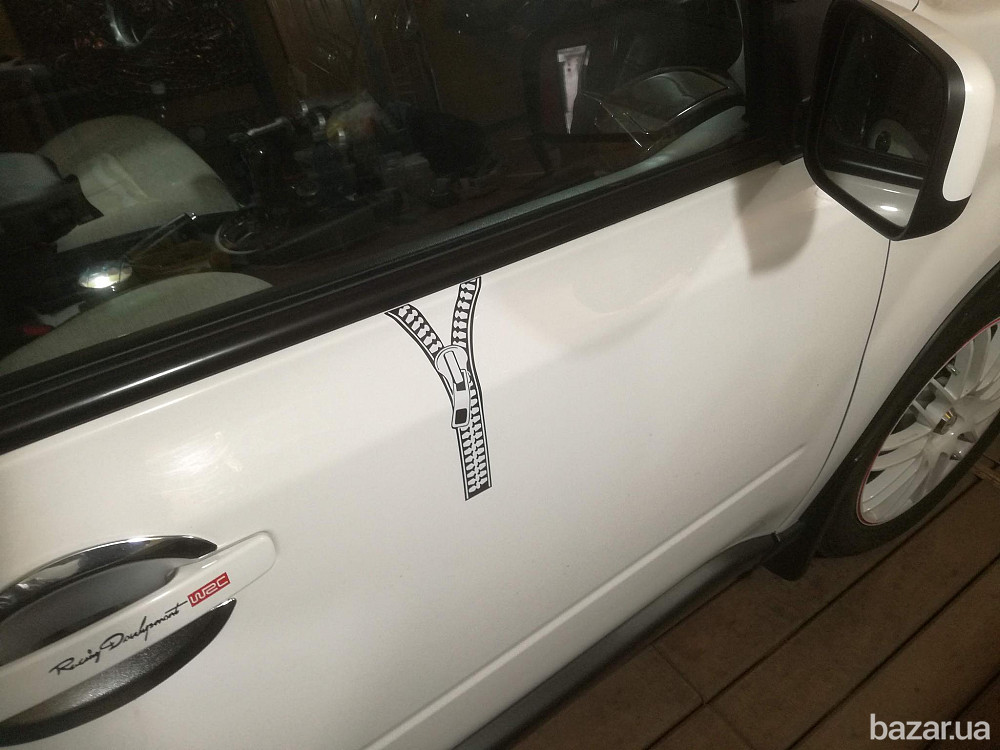 Наклейка на автомобиль Молния застежка черная Борисполь - изображение 2