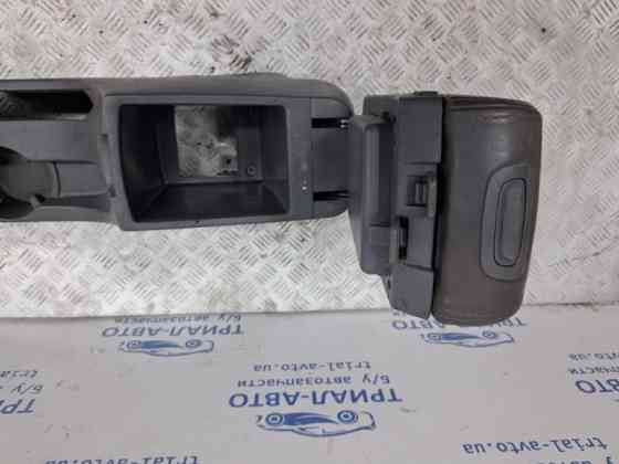 Подлокотник Hyundai Tucson 2004-2009 846712E910LM (Арт. 64375) Київ