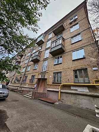 Печерський р-н. Здам простору двокімнатну квартиру по вул. Євгена Коновальця 27-А площею 65кв.м, Киев