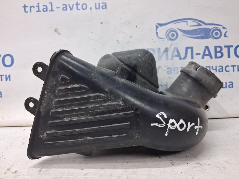 Воздухозаборник Mitsubishi Pajero Sport K9 3.0 БЕНЗИН 6G72 1996 (б/у) Київ - зображення 1