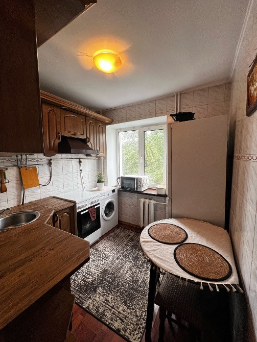 Продам 1 кімнатну квартиру вул. Відінська 42 Рівне - зображення 1