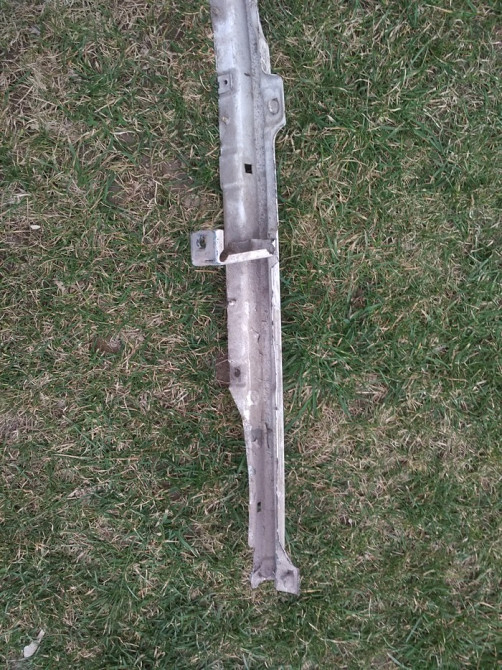 Поперечина під передню панель кузова 41331933770 БМВ е-30 оригінал Винница - изображение 5