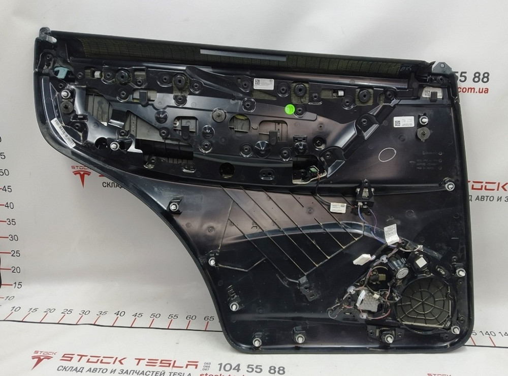 Карта двери задней правой в сборе PREM PUR CREAM (с повреждением) Tesla model X 1058004-22-K Київ - зображення 2