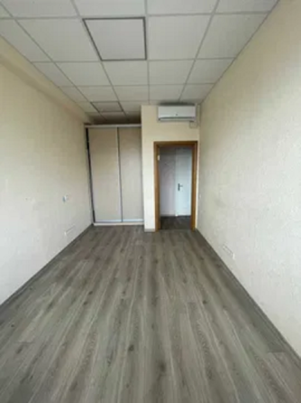 Лівобережна метро,вул Євгена Сверстюка 11А, БЦ Новий, офіс 35м Київ