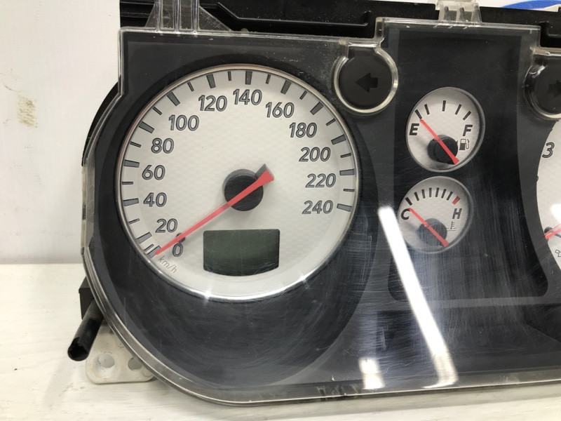 Приборная панель Mitsubishi Outlander CU 2.4 БЕНЗИН 4G69 2003 (б/у) Киев - изображение 2