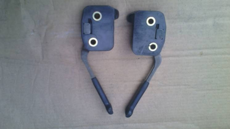 Защелка спинки заднего сидения Форд eскорт 1113945 / 1106136 оригинал Винница - изображение 1