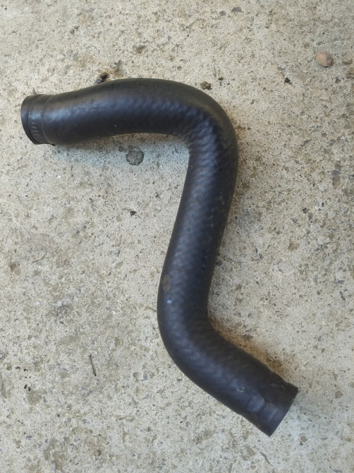 Патрубок системи охолодження 87GG-18D335-BA Форд Вінниця - зображення 1