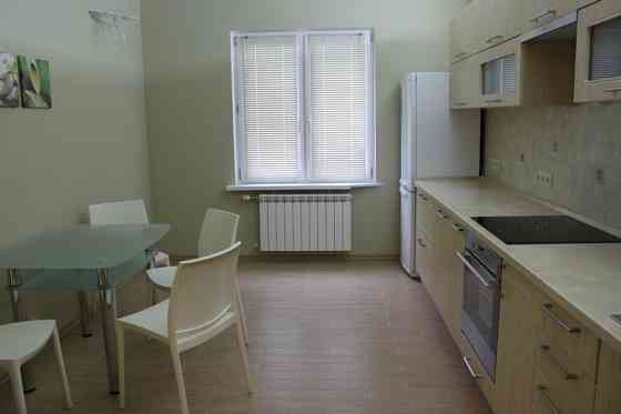 ОРЕНДА 1к квартира метро Мінська вул. Правди 19А код:1165919 Київ