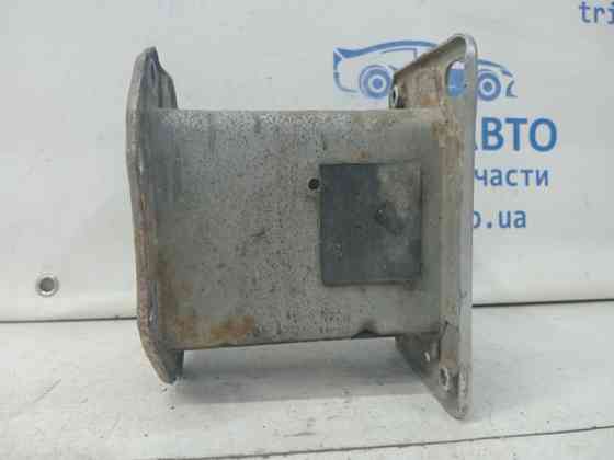Кронштейн усилителя переднего бампера Hyundai I30 2007-2012 647102L000 (Арт. 61679) Киев