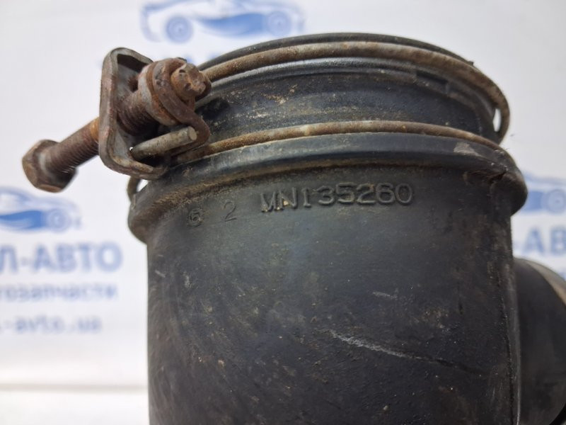 Патрубок воздушного фильтра Mitsubishi Outlander CU 2.4 БЕНЗИН 4G69 2003 (б/у) Киев - изображение 4