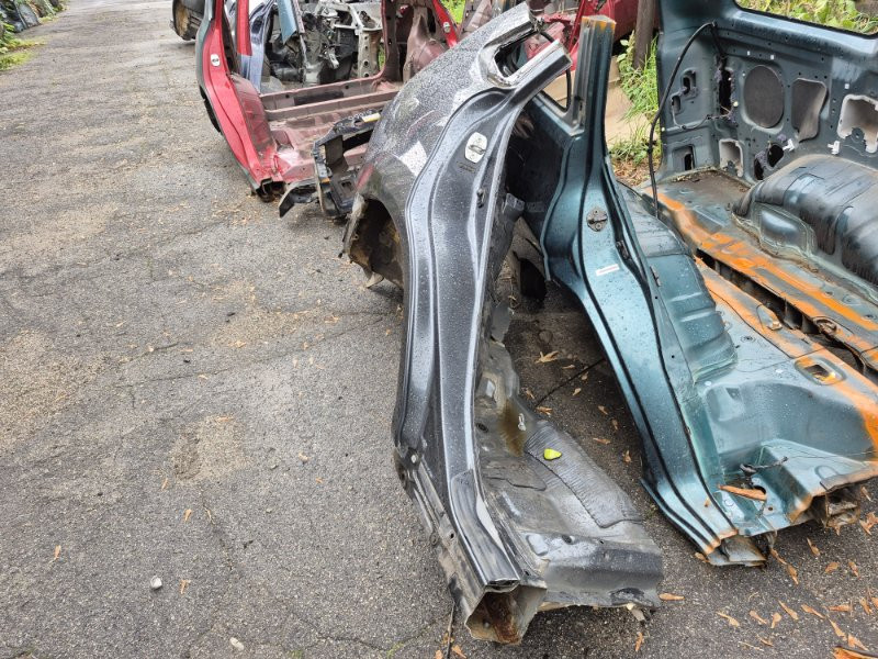 Четверть автомобиля задняя правая Lexus RX 350 XU30 3.5 БЕНЗИН 2GRFE 2003 (б/у) Київ - зображення 4