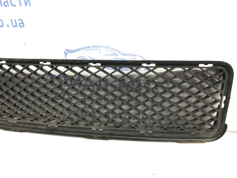 Решетка бампера центральная Hyundai Tucson JM 2.0 DIESEL D4EA 2004 (б/у) Киев - изображение 3