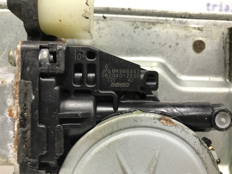 Стеклоподъемник передний правый Mitsubishi Pajero Wagon 4 3.2 ДИЗЕЛЬ 4M41 2006 (б/у) Київ - зображення 4