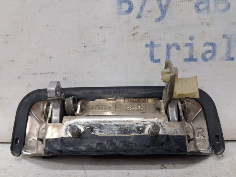 Ручка двери внешняя задняя правая Mitsubishi Pajero Sport K9 3.0 БЕНЗИН 6G72 1996 (б/у) Киев - изображение 2