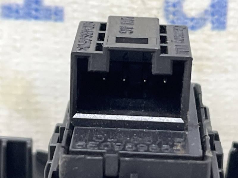 Кнопка стеклоподъемника Skoda Octavia 2013-2020 5E0959855 (Арт. 81745) Київ - зображення 4
