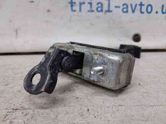 Ограничитель двери передний левый Mazda 6 GH 2.5 БЕНЗИН L5-VE 2007 (б/у) Київ