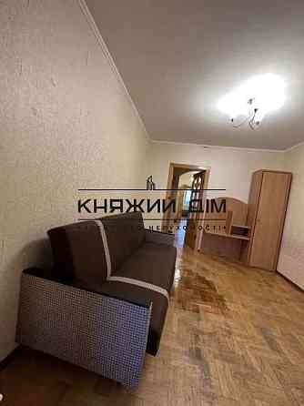 Оренда 3-кімнатної квартири біля метро Героїв Дніпра. № 1165339 Киев