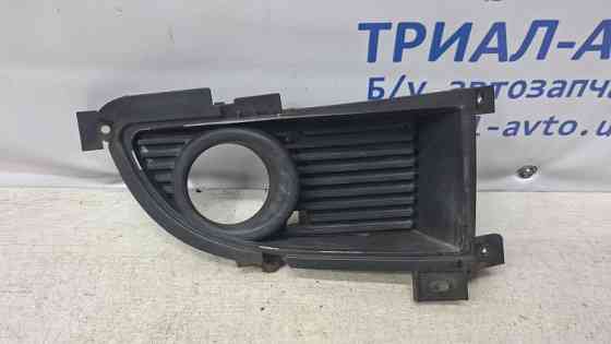 Решетка противотуманки правая Mitsubishi Lancer 9 1.6 БЕНЗИН 4G18 2003 (б/у) Киев