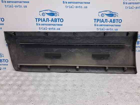 Накладка двери Mitsubishi Pajero Wagon 4 3.2 ДИЗЕЛЬ 4M41 2006 перед. прав. (б/у) Київ