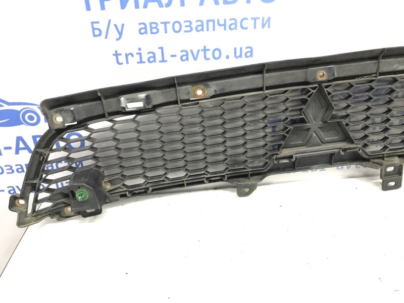 Решетка радиатора Рестайлинг Mitsubishi Outlander XL 2.2 DIESEL 4N14 2007 (б/у) Київ - зображення 6