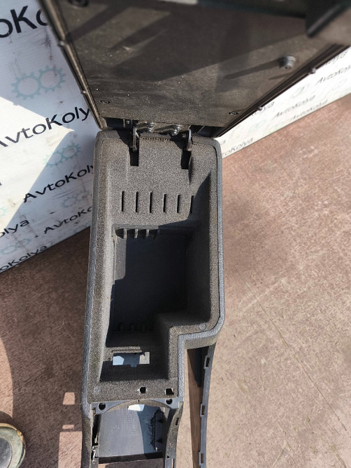 Подлокотник Peugeot 407 2004-2011 Ковель - зображення 6