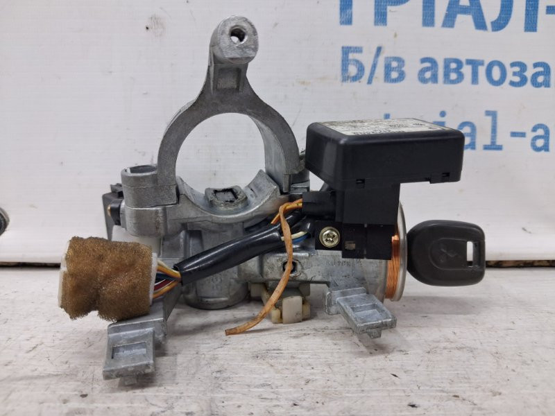 Замок зажигания Mitsubishi Pajero Wagon 3 3.2 ДИЗЕЛЬ 4M41 1999 (б/у) Київ - зображення 3