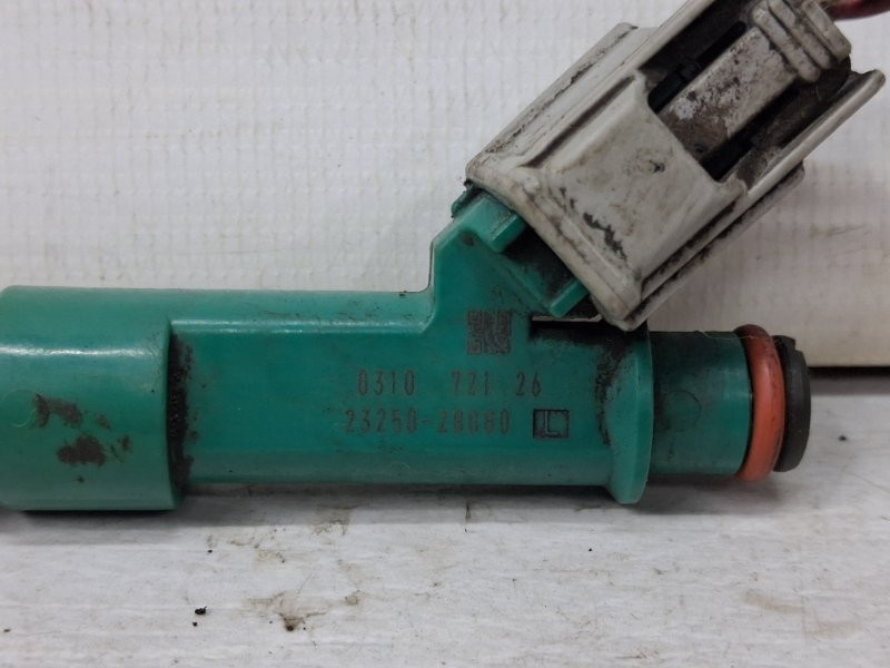 Форсунка топливная Toyota Camry XV40 2.4 БЕНЗИН 2AZFE 2006 (б/у) Киев - изображение 3