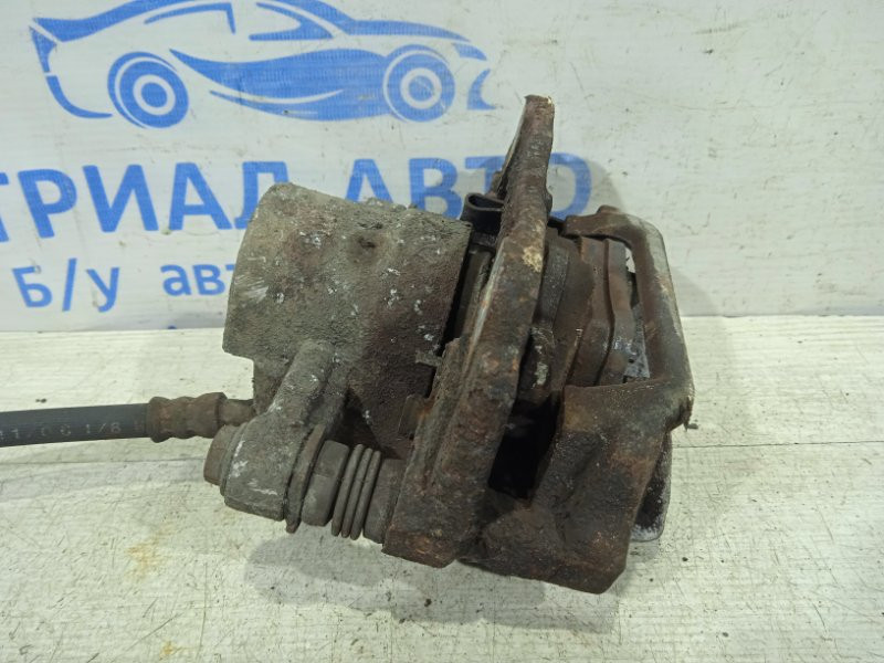 Суппорт задний правый Toyota Avensis T25 1.8 БЕНЗИН 1ZZFE 2002 (б/у) Киев - изображение 3