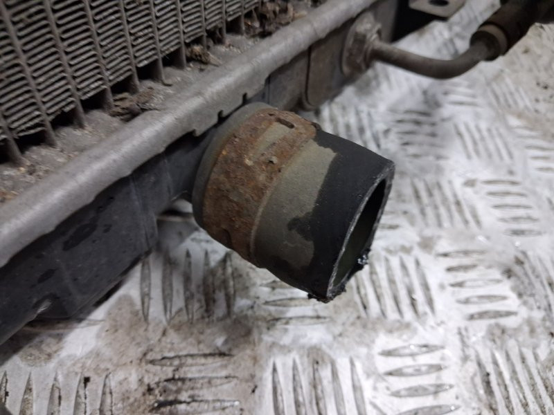 Радиатор основной Mitsubishi Lancer 9 1.6 БЕНЗИН 4G18 2003 (б/у) Киев - изображение 4