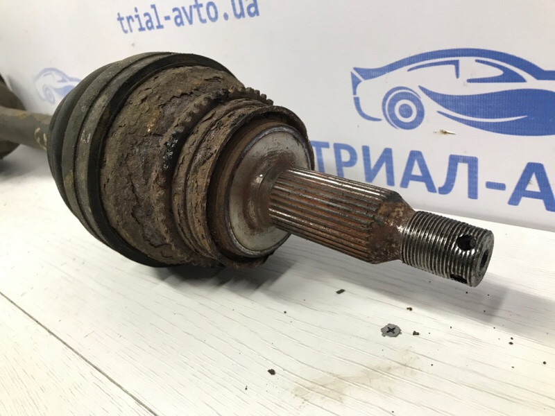 Привод задний Mitsubishi Pajero Wagon 3 3.2 ДИЗЕЛЬ 4M41 1999 (б/у) Киев - изображение 2