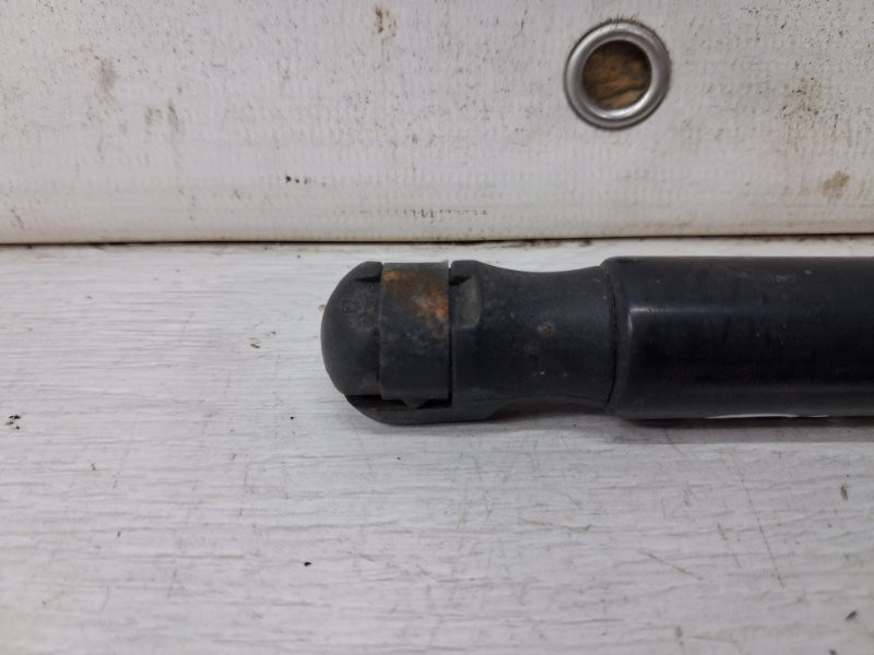 Амортизатор крышки багажника Dacia Duster HS 1.5 DIESEL K9K 2010 (б/у) Київ - зображення 3