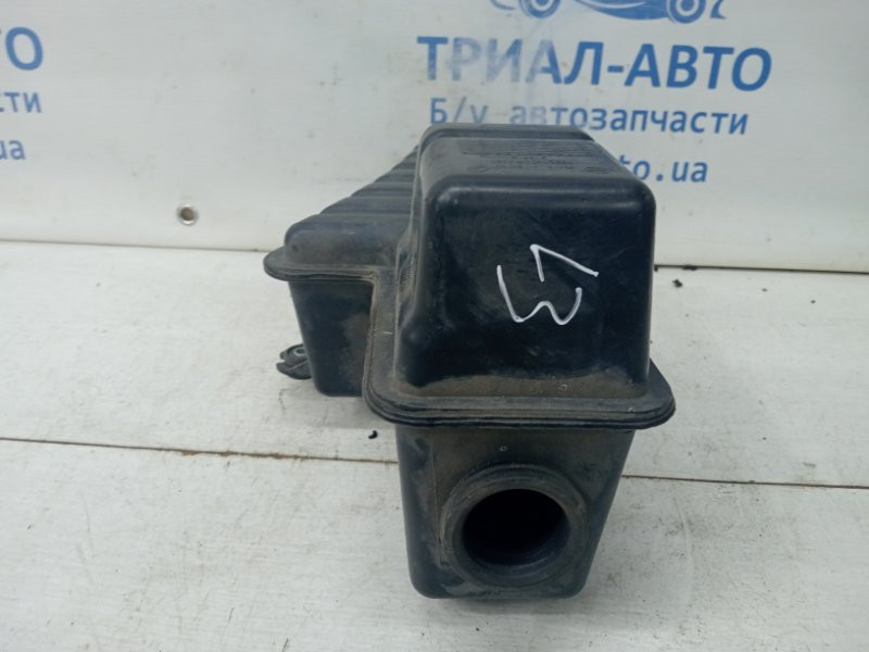 Резонатор воздушного фильтра SsangYong Korando C200 2.0 DIESEL D20DT 2010 (б/у) Киев - изображение 3