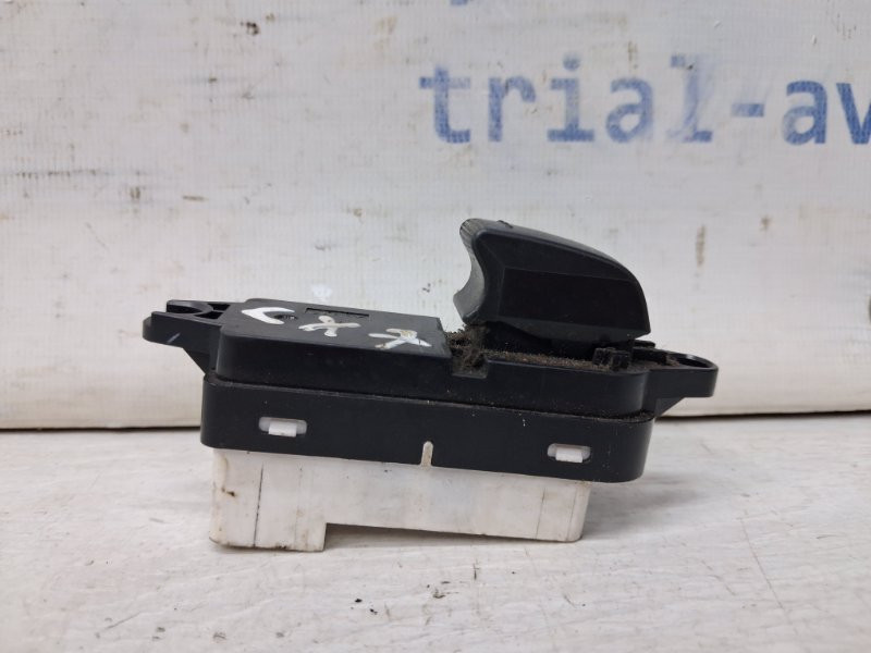 Кнопка стеклоподъемника Mazda CX 7 ER 2.3 БЕНЗИН 	L3VDT 2006 (б/у) Київ - зображення 1