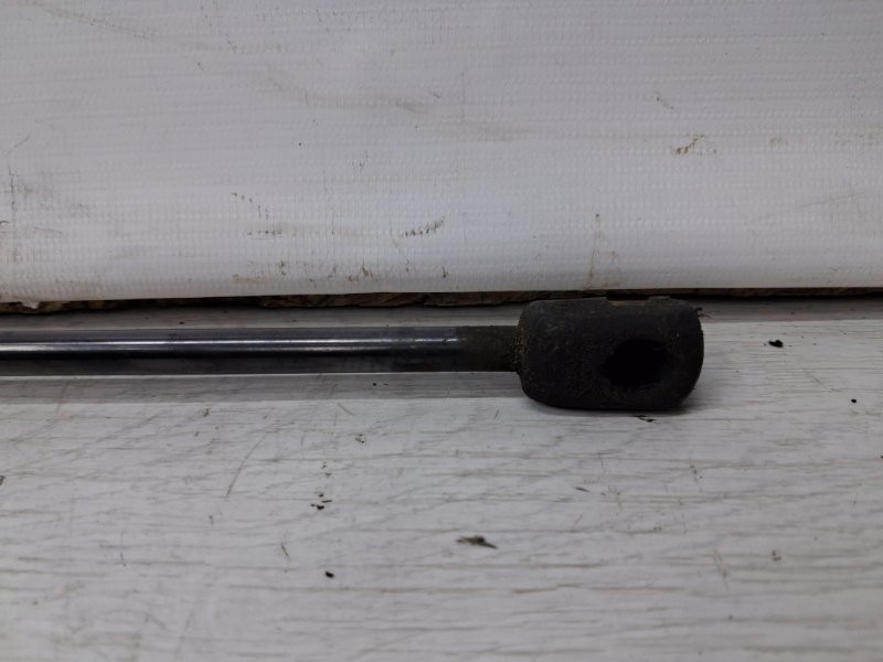 Амортизатор крышки багажника SsangYong Korando C200 2.0 DIESEL D20DT 2010 лев. (б/у) Київ - зображення 3