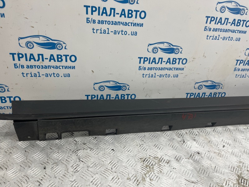 Накладка порога внешняя левая Ford Escape 3 2.0 БЕНЗИН ENR90 2012 (б/у) Киев - изображение 3