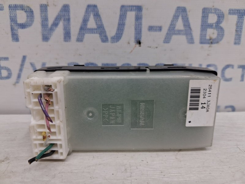 Кнопка стеклоподъемника Infiniti Q50 V37 2.2 DIESEL OM651 2013 перед. (б/у) Київ - зображення 3