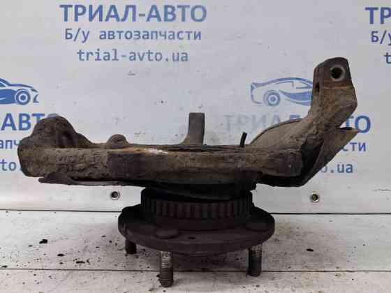 Кулак поворотный левый со ступицей Kia Sorento BL 2.5 DIESEL D4CB 2002 (б/у) Киев