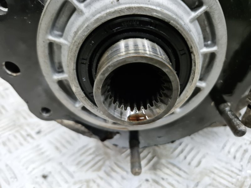 Раздаточная коробка Kia Sorento BL 2.5 DIESEL D4CB 2002 (б/у) Киев - изображение 5