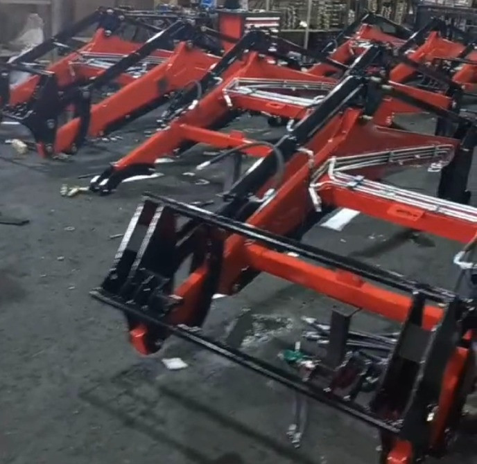 Навантажувач на трактор МТЗ-80, 82, ЮМЗ, Т-40 Запоріжжя - зображення 1