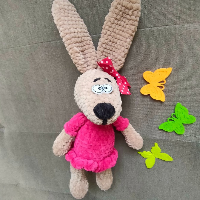 Зайка зайченя дівчинка іграшка вязана ручна робота Нововолинськ - зображення 1